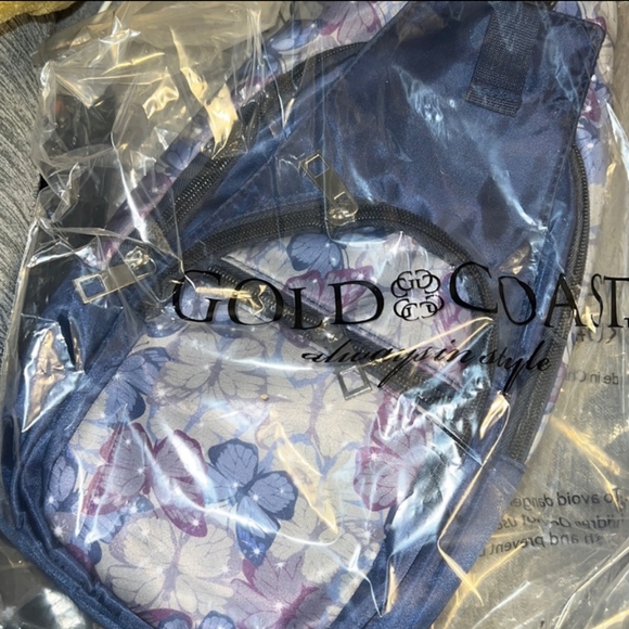 Gold Coast Butterfly Dreams Sling Backpack - Picture 4 of 5